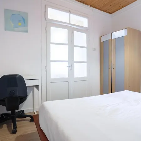 Lovely In Bairro Alto Apartment *