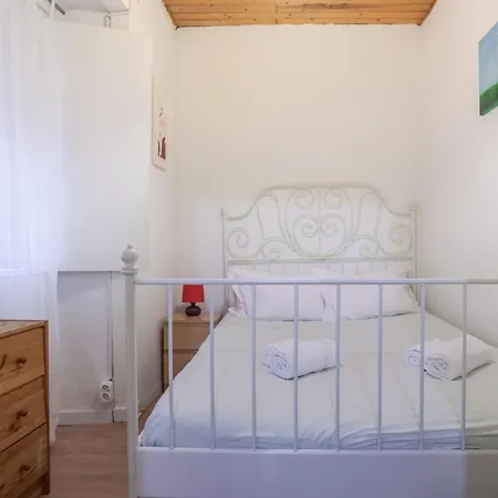 Lovely In Bairro Alto Апартаменты Лиссабон